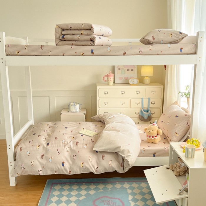 91家纺网 家纺一手货源 找家纺 寻米 2025新款全棉印花学生季学生三件套 小狗没烦恼-卡其色