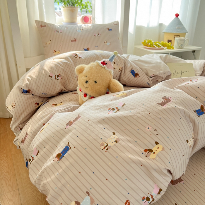 91家纺网 家纺一手货源 找家纺 寻米 2025新款全棉印花学生季学生三件套 小狗没烦恼-卡其色