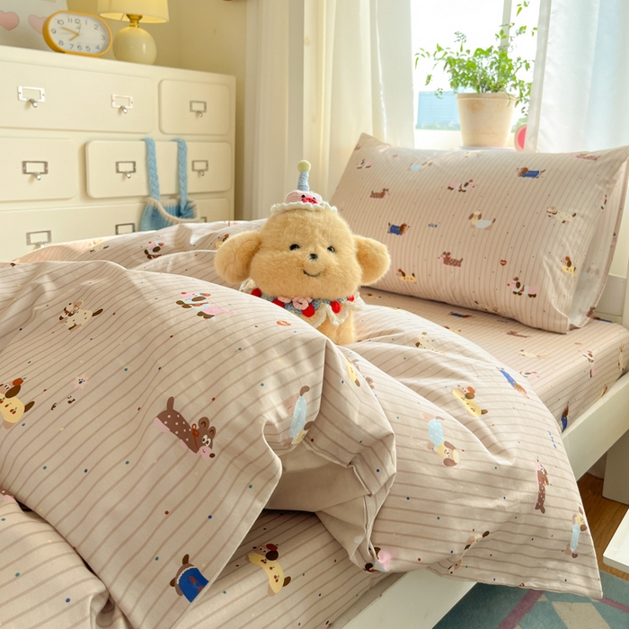 91家纺网 家纺一手货源 找家纺 寻米 2025新款全棉印花学生季学生三件套 小狗没烦恼-卡其色