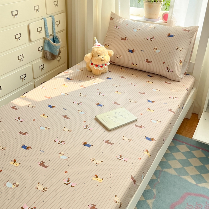 91家纺网 家纺一手货源 找家纺 寻米 2025新款全棉印花学生季学生三件套 小狗没烦恼-卡其色