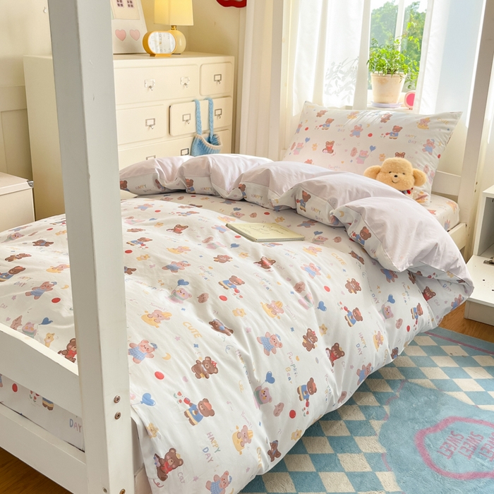 91家纺网 家纺一手货源 找家纺 寻米 2025新款全棉印花学生季学生三件套 小熊的一天-奶油