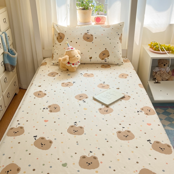 91家纺网 家纺一手货源 找家纺 寻米 2025新款全棉印花学生季学生三件套 小熊软糖