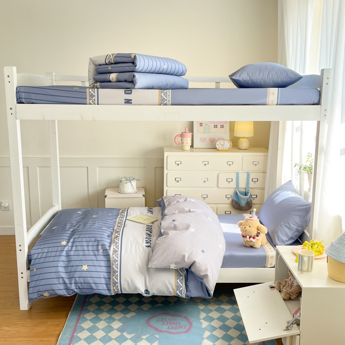 91家纺网 家纺一手货源 找家纺 寻米 2025新款全棉印花学生季学生三件套 星辰