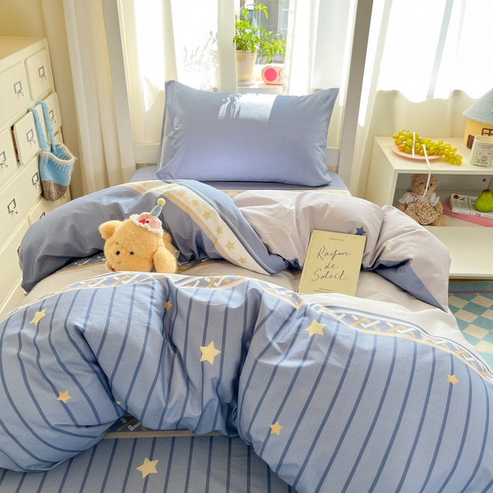 91家纺网 家纺一手货源 找家纺 寻米 2025新款全棉印花学生季学生三件套 星辰