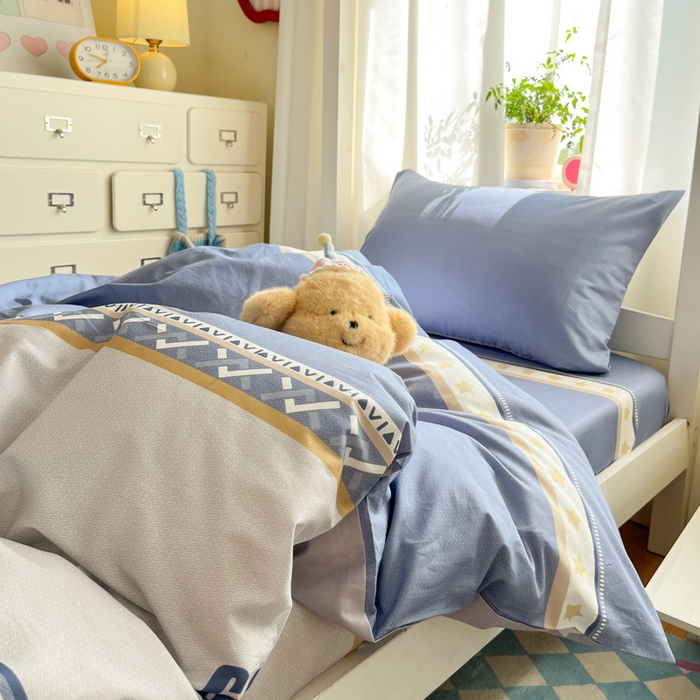 91家纺网 家纺一手货源 找家纺 寻米 2025新款全棉印花学生季学生三件套 星辰