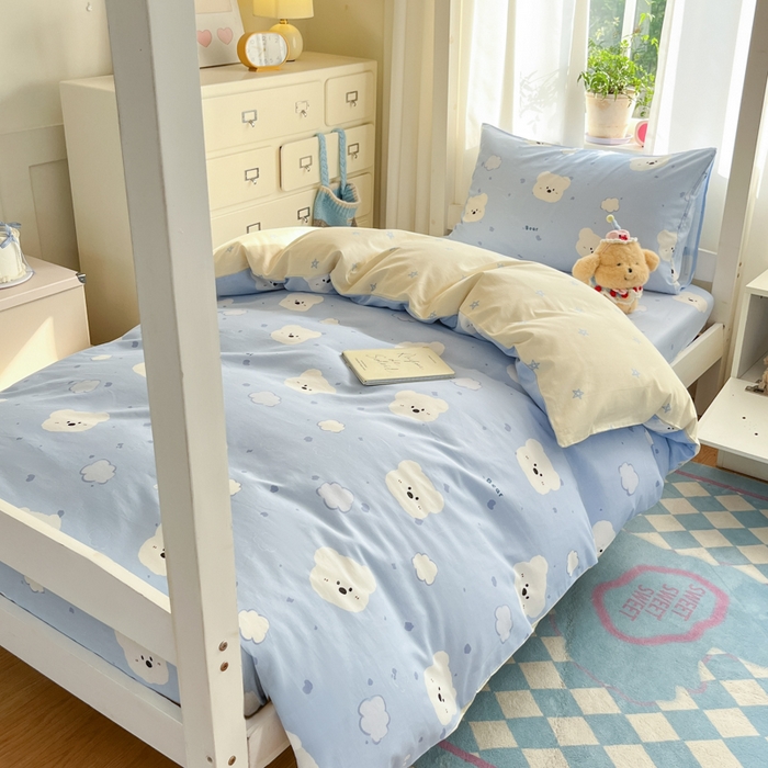 91家纺网 家纺一手货源 找家纺 寻米 2025新款全棉印花学生季学生三件套 云朵小熊