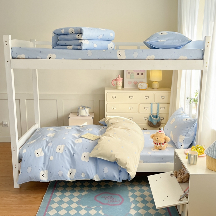 91家纺网 家纺一手货源 找家纺 寻米 2025新款全棉印花学生季学生三件套 云朵小熊