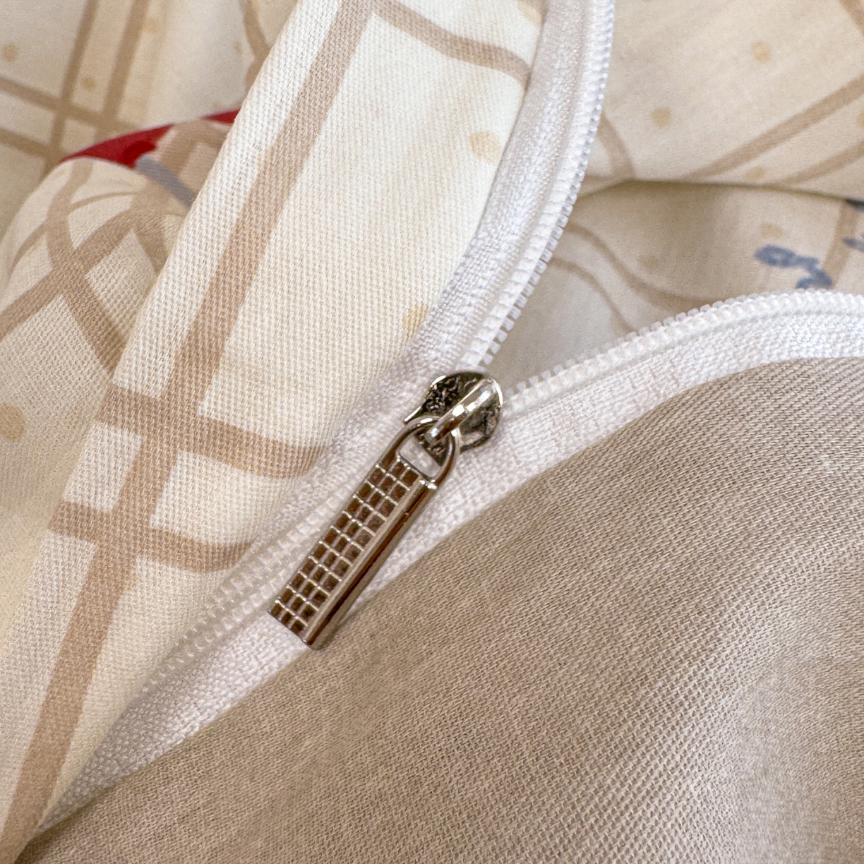 91家纺网 家纺一手货源 找家纺 呗旺鹿 2025新款40s全棉纯棉卡通印花学生系列四件套 班尼小狗