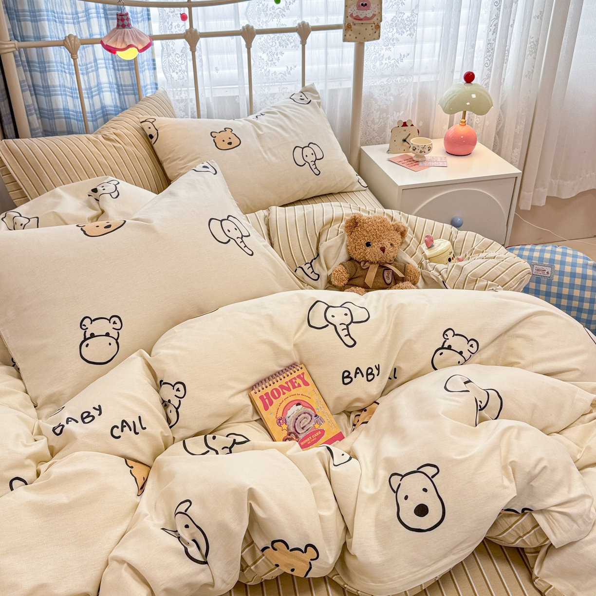 91家纺网 家纺一手货源 找家纺 呗旺鹿 2025新款40s全棉纯棉卡通印花学生系列四件套 简笔画