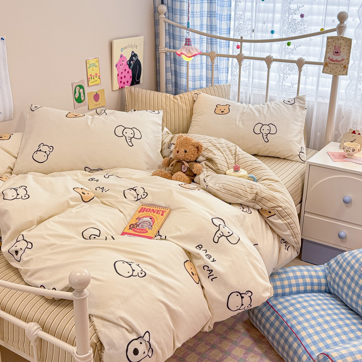 91家纺网 家纺一手货源 找家纺 呗旺鹿 2025新款40s全棉纯棉卡通印花学生系列四件套 简笔画