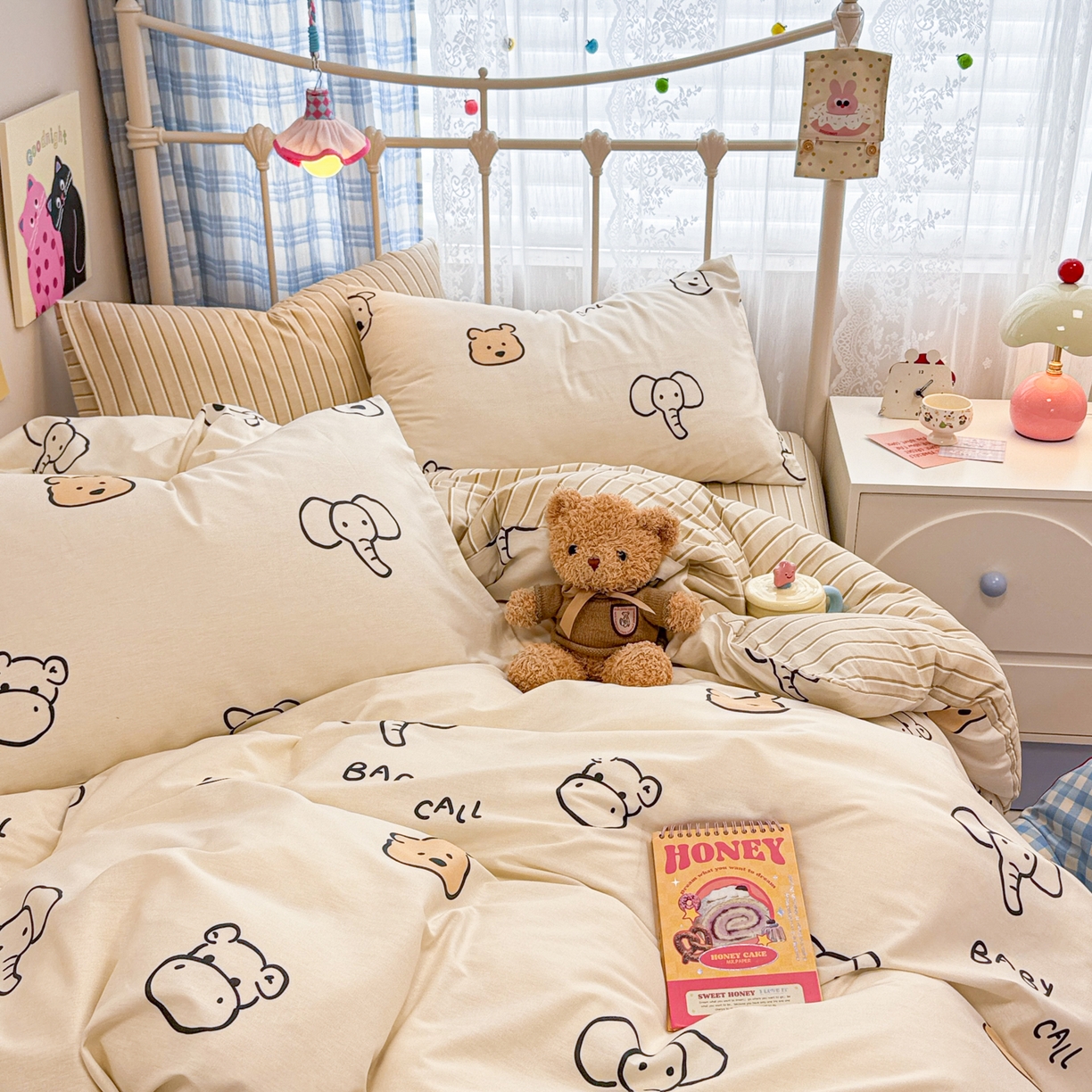 91家纺网 家纺一手货源 找家纺 呗旺鹿 2025新款40s全棉纯棉卡通印花学生系列四件套 简笔画