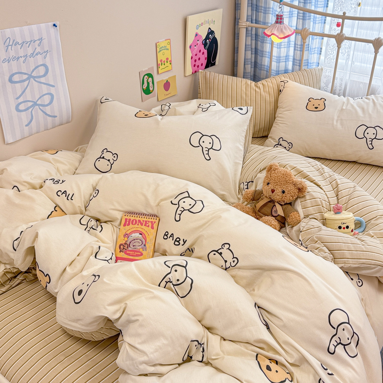 91家纺网 家纺一手货源 找家纺 呗旺鹿 2025新款40s全棉纯棉卡通印花学生系列四件套 简笔画