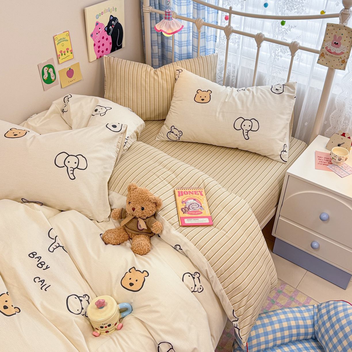 91家纺网 家纺一手货源 找家纺 呗旺鹿 2025新款40s全棉纯棉卡通印花学生系列四件套 简笔画