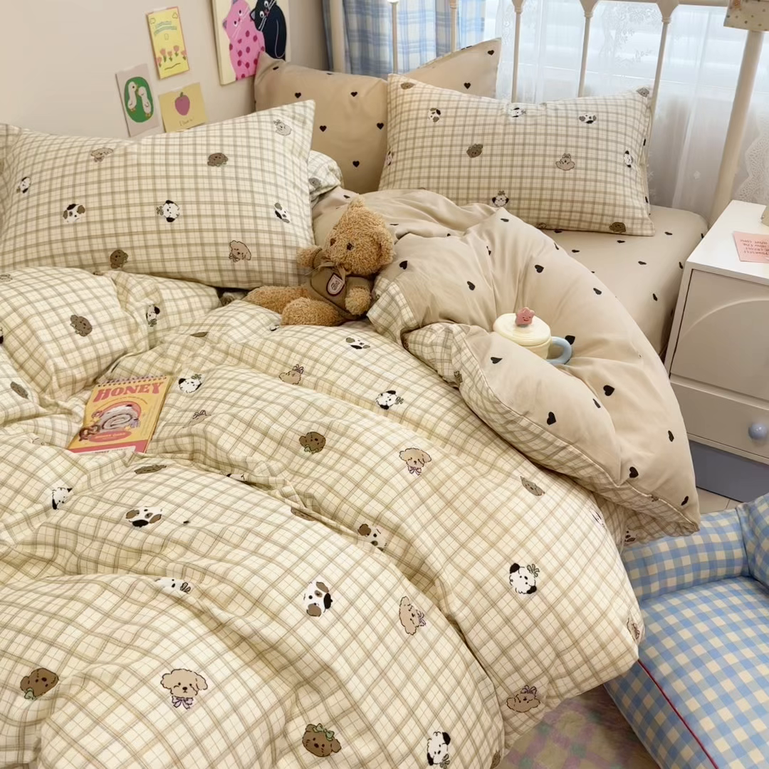 91家纺网 家纺一手货源 找家纺 呗旺鹿 2025新款40s全棉纯棉卡通印花学生系列四件套 焦糖小狗