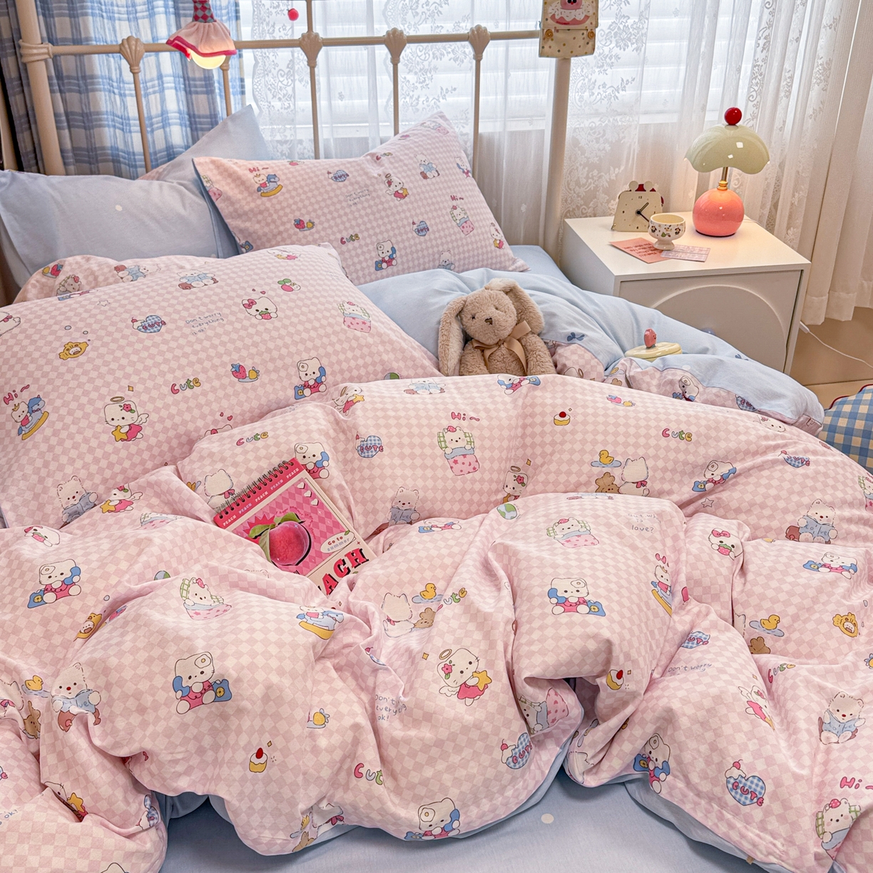 91家纺网 家纺一手货源 找家纺 呗旺鹿 2025新款40s全棉纯棉卡通印花学生系列四件套 忙绿的凯蒂