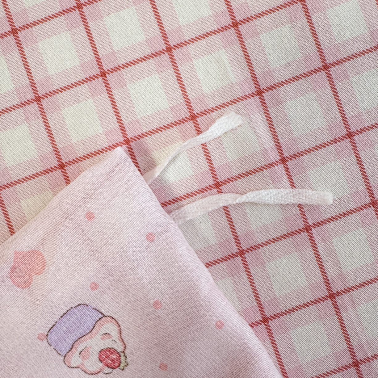 91家纺网 家纺一手货源 找家纺 呗旺鹿 2025新款40s全棉纯棉卡通印花学生系列四件套 甜品菲菲