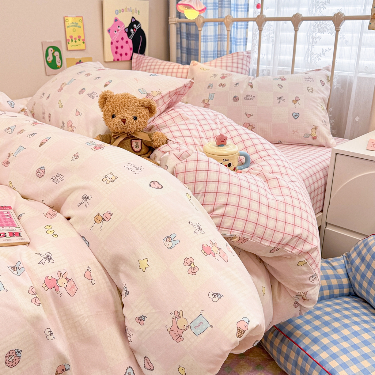 91家纺网 家纺一手货源 找家纺 呗旺鹿 2025新款40s全棉纯棉卡通印花学生系列四件套 兔子假期