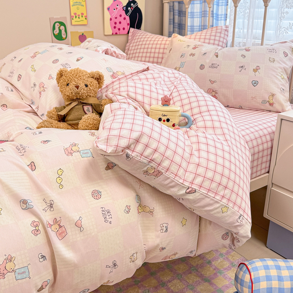 91家纺网 家纺一手货源 找家纺 呗旺鹿 2025新款40s全棉纯棉卡通印花学生系列四件套 兔子假期