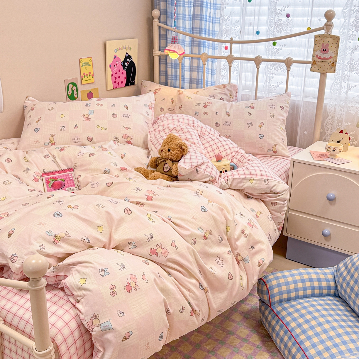 91家纺网 家纺一手货源 找家纺 呗旺鹿 2025新款40s全棉纯棉卡通印花学生系列四件套 兔子假期