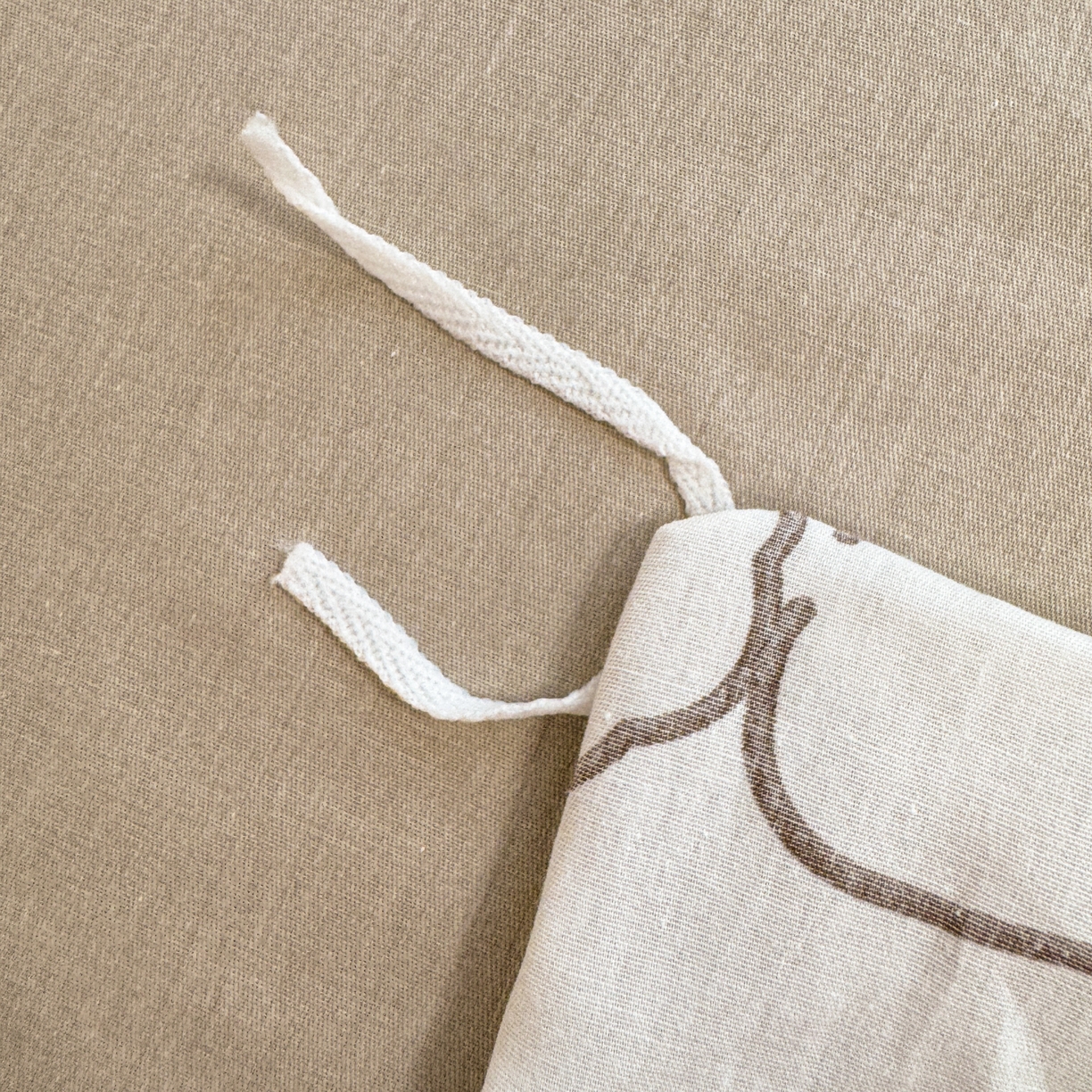 91家纺网 家纺一手货源 找家纺 呗旺鹿 2025新款40s全棉纯棉卡通印花学生系列四件套 耶耶熊