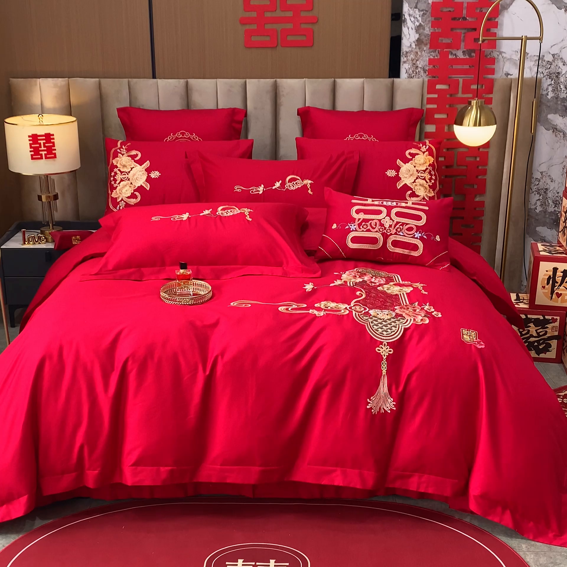 91家纺网 家纺一手货源 找家纺 千禧家纺2025新款13372全棉绣花婚庆四件套 东方喜嫁