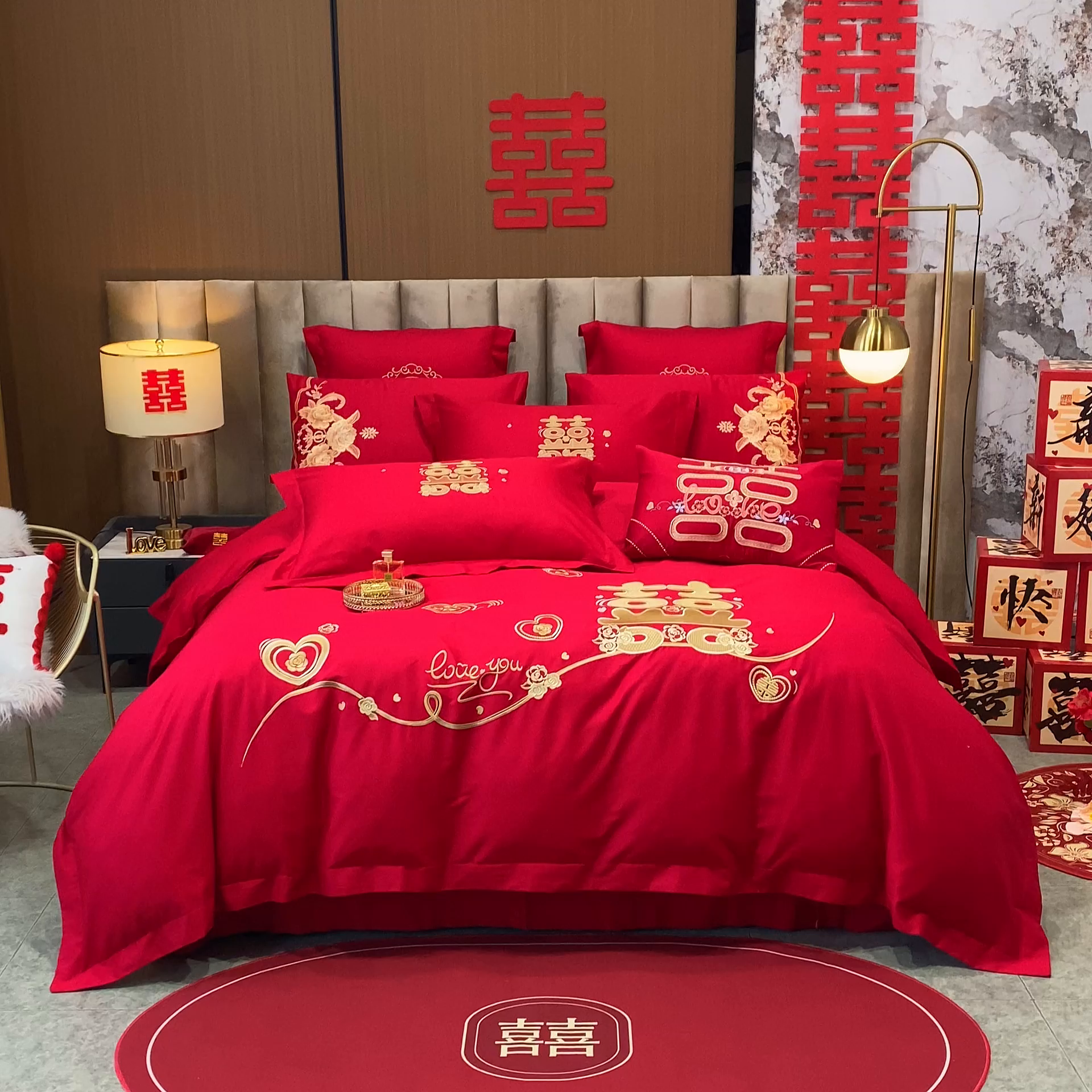 91家纺网 家纺一手货源 找家纺 千禧家纺2025新款13372全棉绣花婚庆四件套 心动爱恋