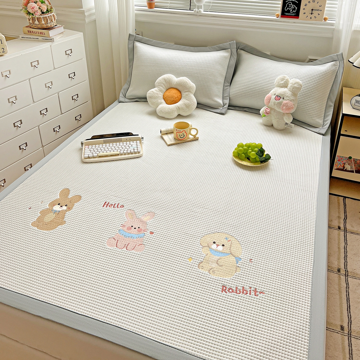 91家纺网 家纺一手货源 找家纺 慕尚家纺 2025新款冰豆豆带有乙纶刺绣凉席席子床席款 太棒了的兔-白 床席款