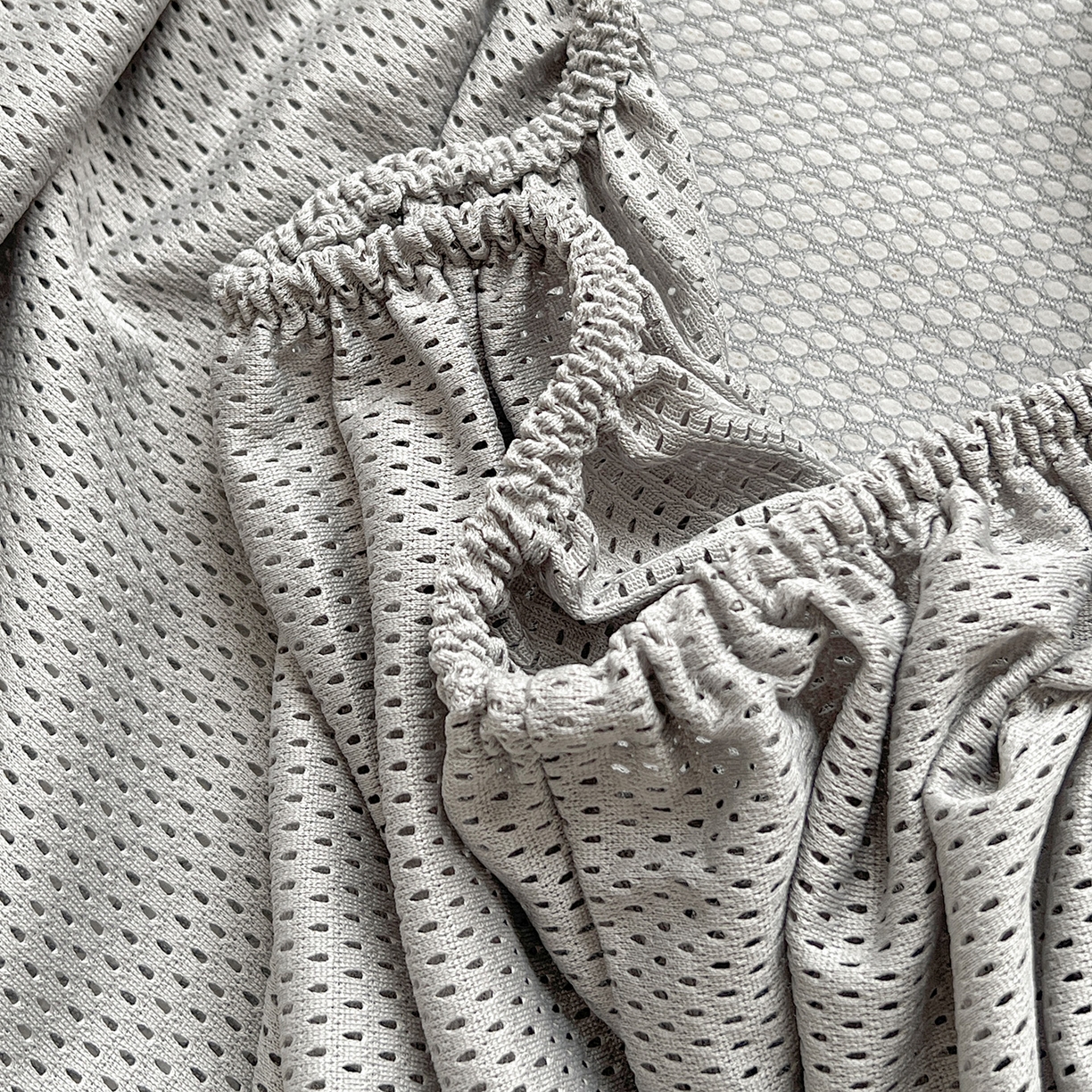 91家纺网 家纺一手货源 找家纺 慕尚家纺 2025新款冰豆豆带有乙纶刺绣凉席席子床笠款 懒可爱熊 床笠款