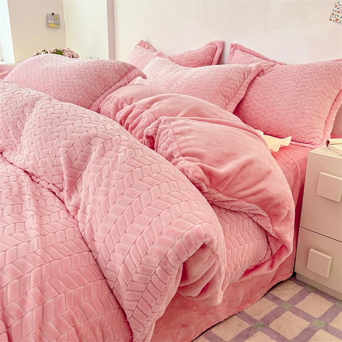 91家纺网 家纺一手货源 找家纺 （总）兰紫橙2025新款牛奶绒色织提花四件套