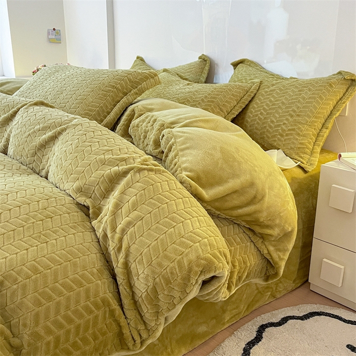 91家纺网 家纺一手货源 找家纺 （总）兰紫橙2025新款牛奶绒色织提花四件套