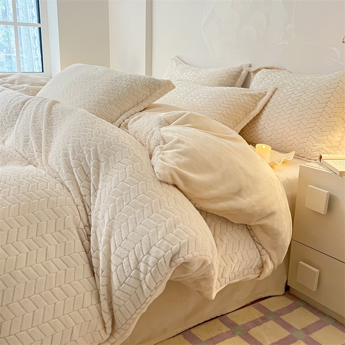 91家纺网 家纺一手货源 找家纺 （总）兰紫橙2025新款牛奶绒色织提花四件套