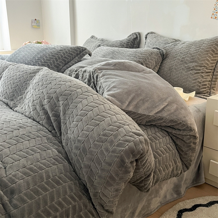 91家纺网 家纺一手货源 找家纺 （总）兰紫橙2025新款牛奶绒色织提花四件套