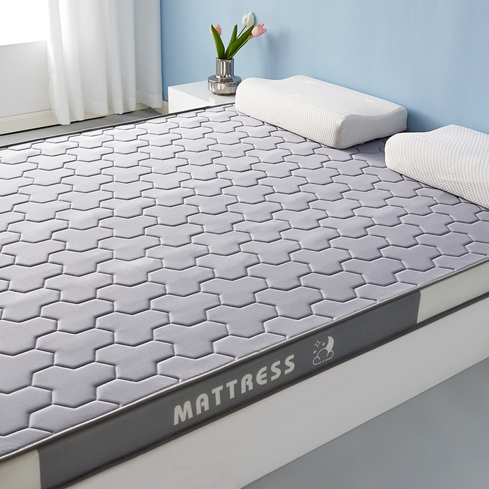 91家纺网 家纺一手货源 找家纺 一禾 2025新款立体纯色海绵牛奶丝床垫-成人床垫 立体灰