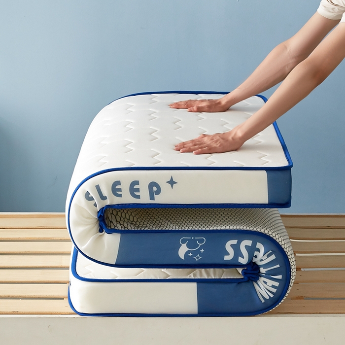 91家纺网 家纺一手货源 找家纺 一禾 2025新款立体纯色海绵牛奶丝床垫-学生床垫 立体白蓝