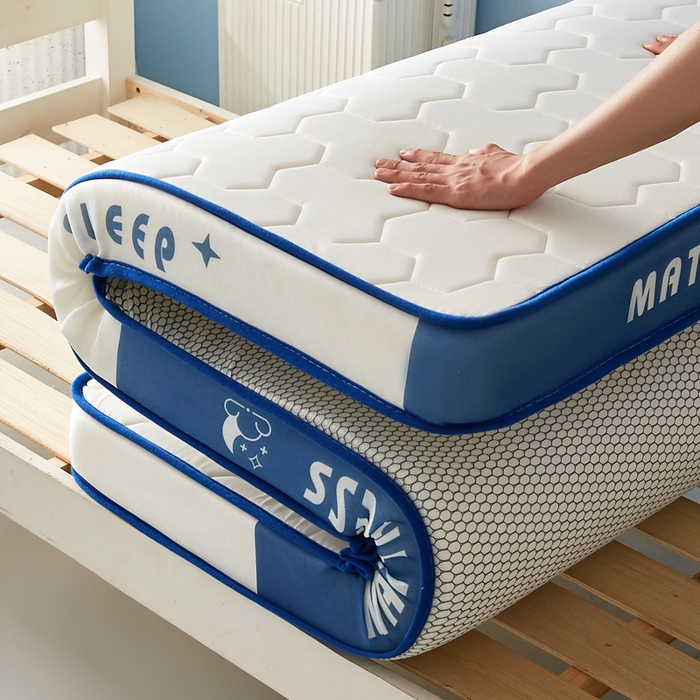 91家纺网 家纺一手货源 找家纺 一禾 2025新款立体纯色海绵牛奶丝床垫-学生床垫 立体白蓝