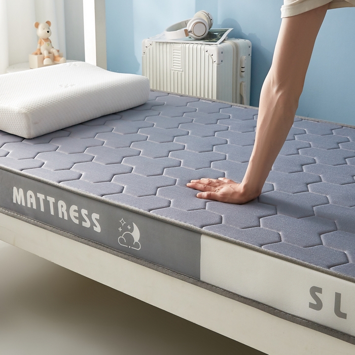 91家纺网 家纺一手货源 找家纺 一禾 2025新款立体纯色海绵牛奶丝床垫-学生床垫 立体灰