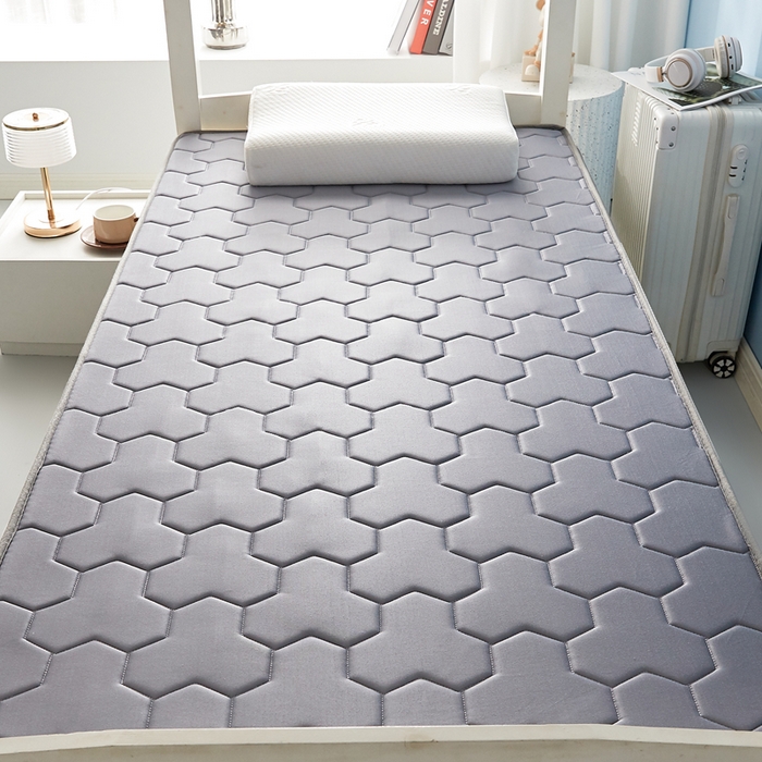 91家纺网 家纺一手货源 找家纺 一禾 2025新款立体纯色海绵牛奶丝床垫-学生床垫 立体灰