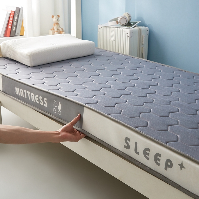 91家纺网 家纺一手货源 找家纺 一禾 2025新款立体纯色海绵牛奶丝床垫-学生床垫 立体灰