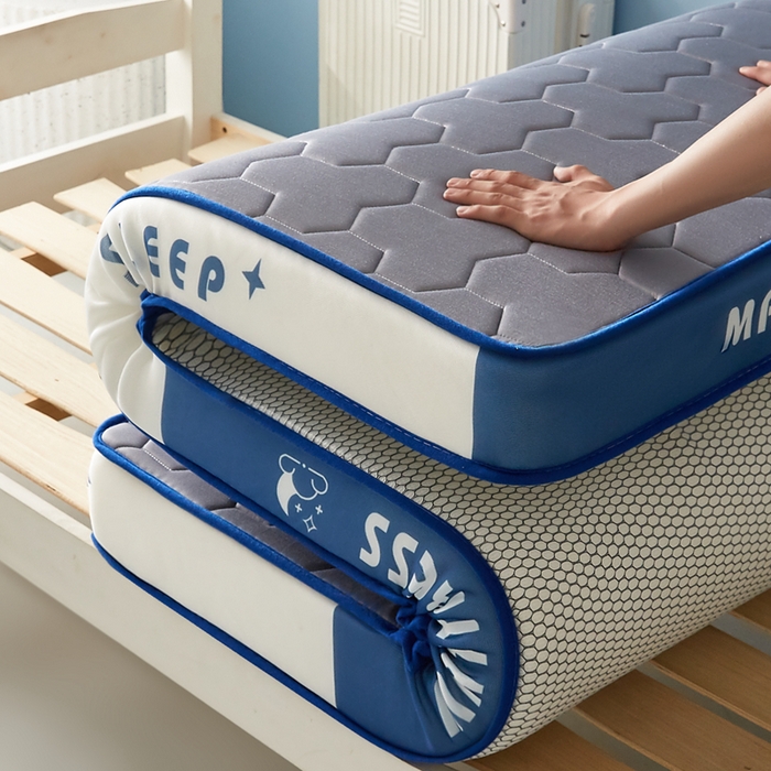 91家纺网 家纺一手货源 找家纺 一禾 2025新款立体纯色海绵牛奶丝床垫-学生床垫 立体灰蓝