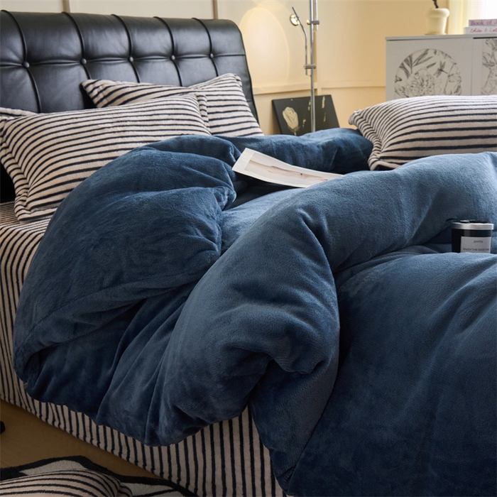 91家纺网 家纺一手货源 找家纺 （总）兰紫橙2025新款条纹牛奶绒四件套