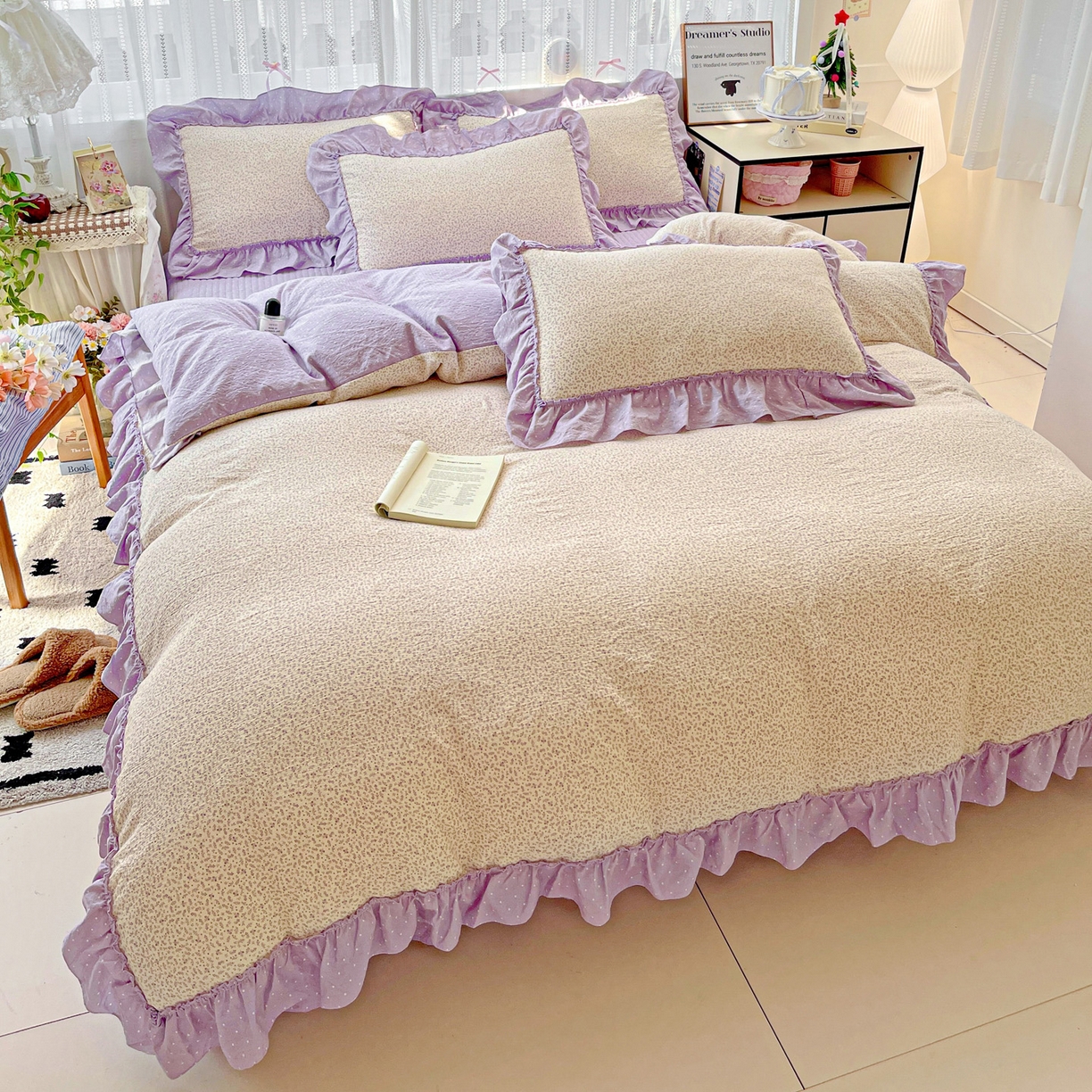 91家纺网 家纺一手货源 找家纺 2025秋冬加厚款云感亲肤棉邹邹纱床盖床裙四件套-仙美密拷花边 波点女王-丁香紫