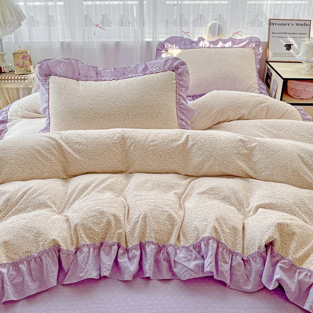 91家纺网 家纺一手货源 找家纺 2025秋冬加厚款云感亲肤棉邹邹纱床盖床裙四件套-仙美密拷花边 波点女王-丁香紫