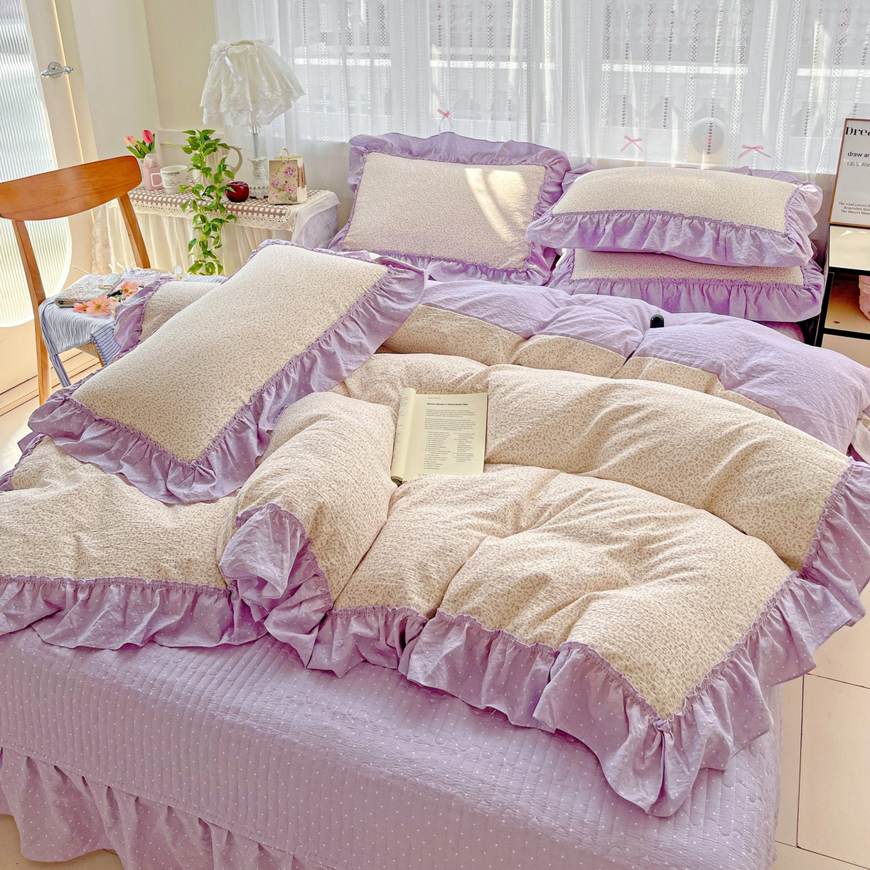 91家纺网 家纺一手货源 找家纺 2025秋冬加厚款云感亲肤棉邹邹纱床盖床裙四件套-仙美密拷花边 波点女王-丁香紫