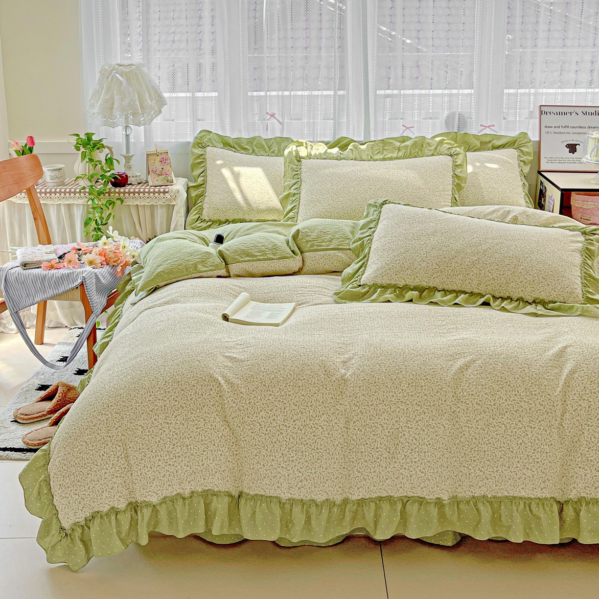 91家纺网 家纺一手货源 找家纺 2025秋冬加厚款云感亲肤棉邹邹纱床盖床裙四件套-仙美密拷花边 波点女王-抹茶绿