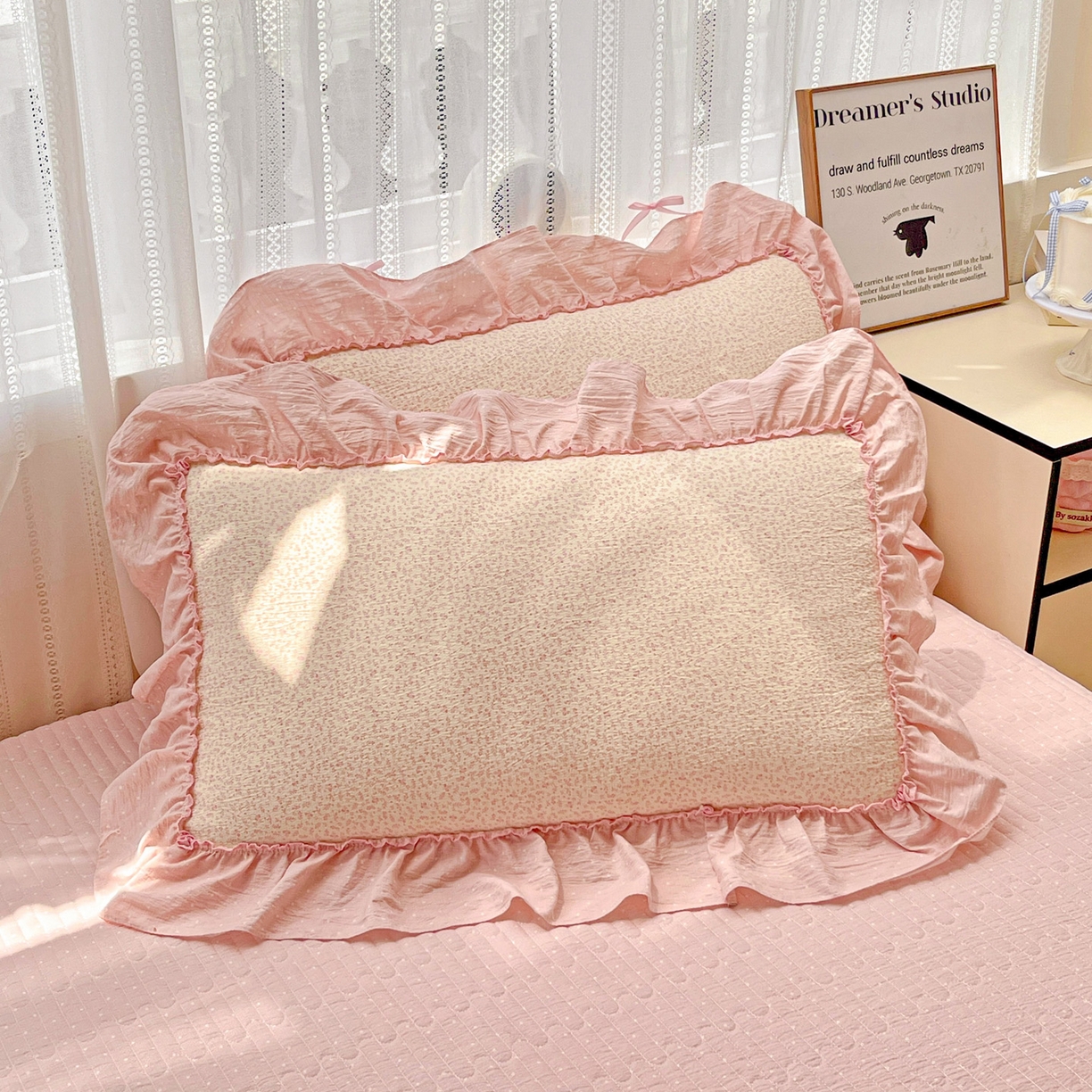 91家纺网 家纺一手货源 找家纺 2025秋冬加厚款云感亲肤棉邹邹纱床盖床裙四件套-仙美密拷花边 波点女王-蔷薇粉