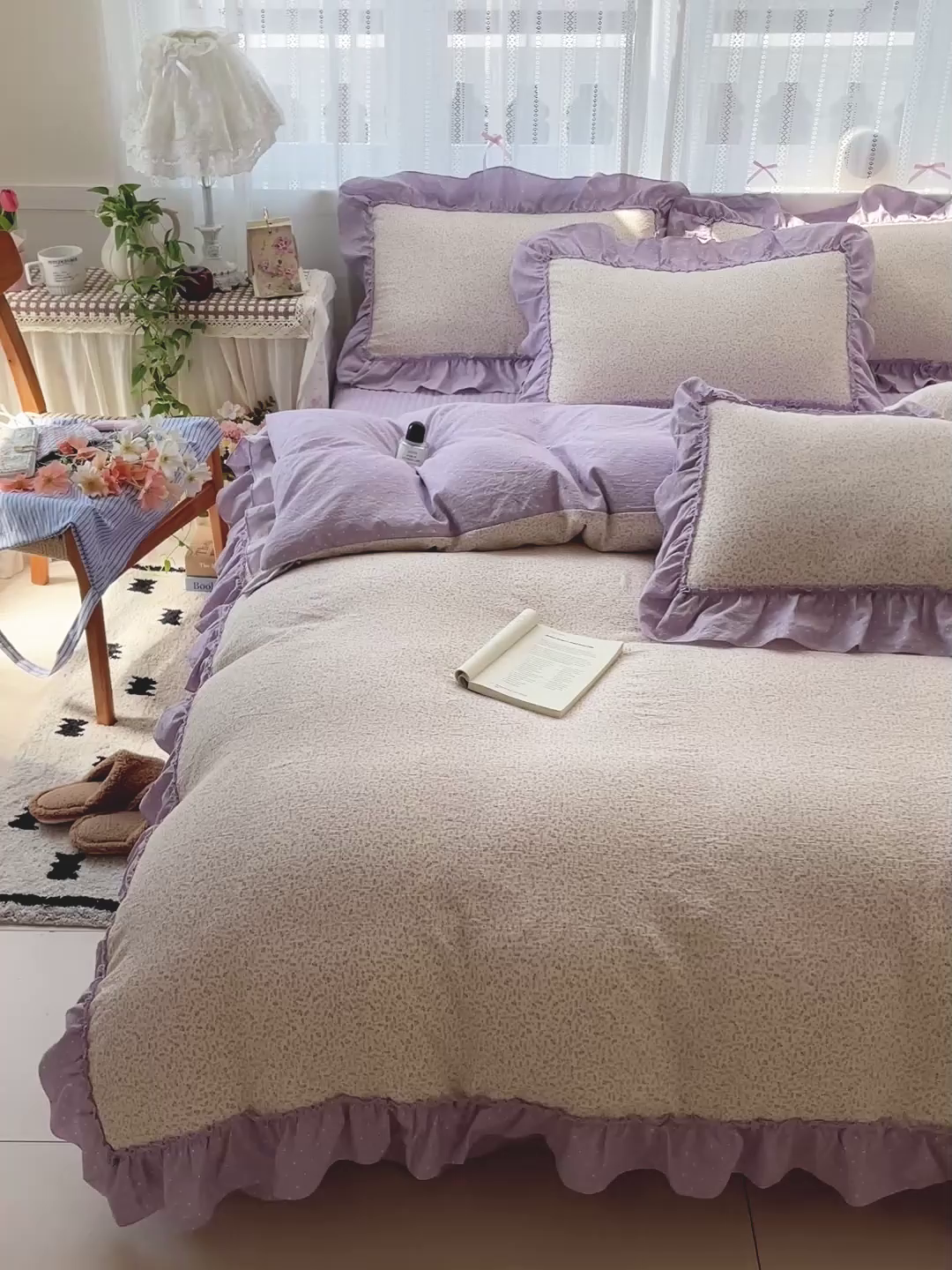91家纺网 家纺一手货源 找家纺 2025秋冬加厚款云感亲肤棉邹邹纱床盖床裙四件套-仙美密拷花边 波点女王-丁香紫
