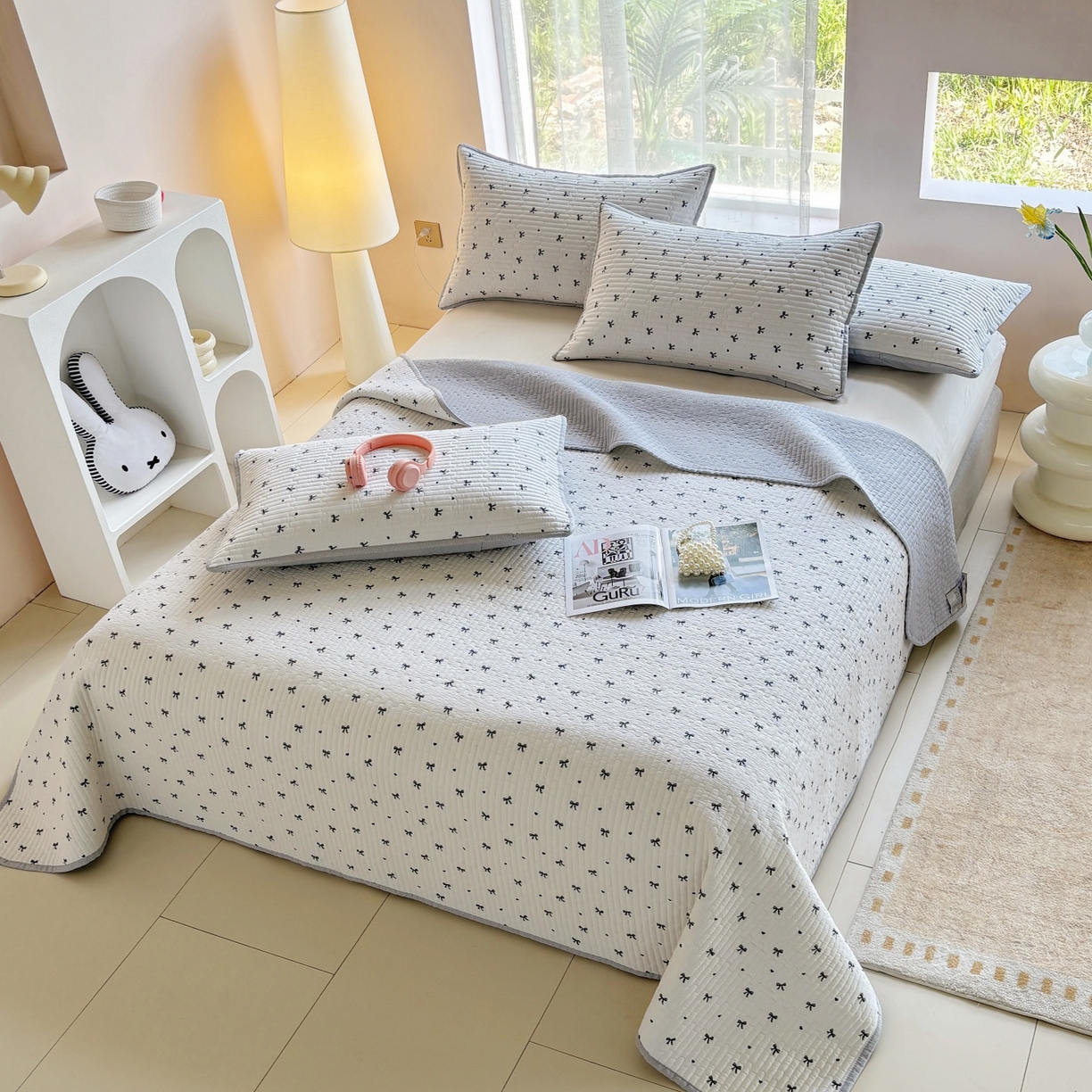 91家纺网 家纺一手货源 找家纺 金艾草 2025新款双面纯棉高温水洗床盖三件套 领结-米