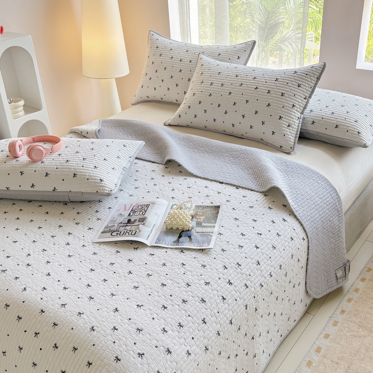 91家纺网 家纺一手货源 找家纺 金艾草 2025新款双面纯棉高温水洗床盖三件套 领结-米