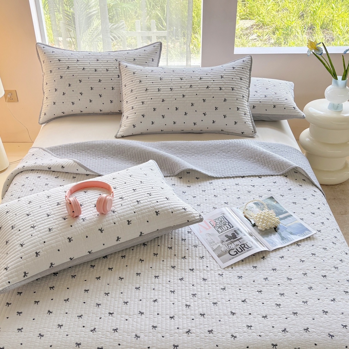 91家纺网 家纺一手货源 找家纺 金艾草 2025新款双面纯棉高温水洗床盖三件套 领结-米