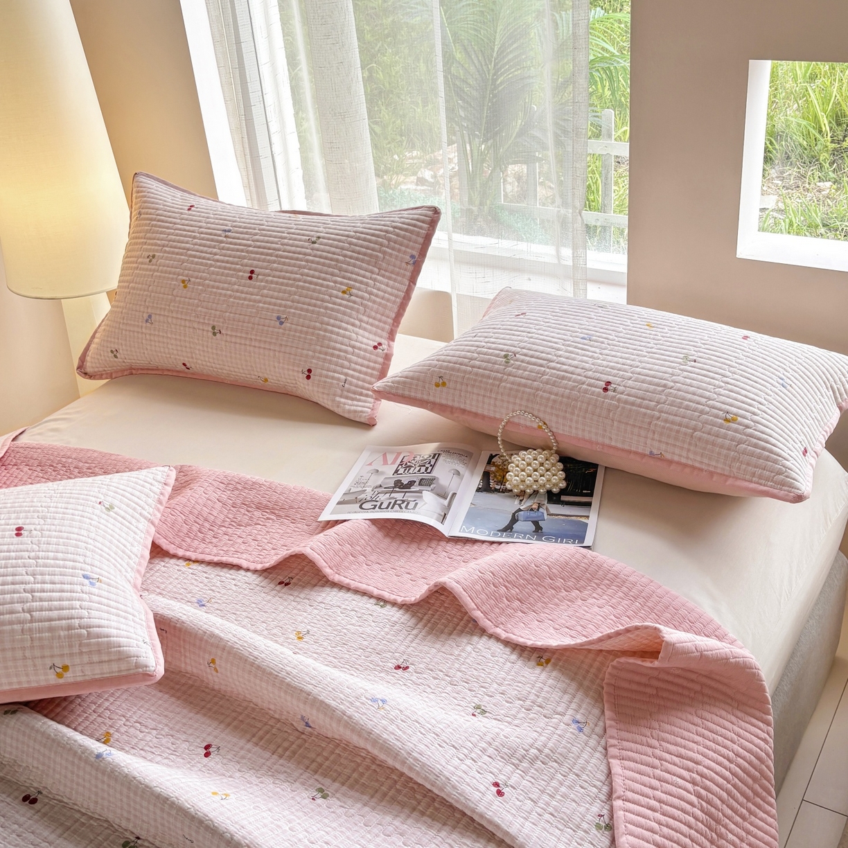 91家纺网 家纺一手货源 找家纺 金艾草 2025新款双面纯棉高温水洗床盖三件套 清甜蜜果-粉